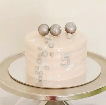American buttercream cake