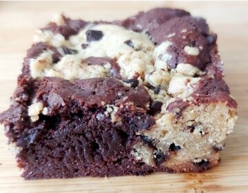 Cookie and brownie, brookie